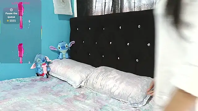 Maron baez 18 online show from 10-28-25, 02:49