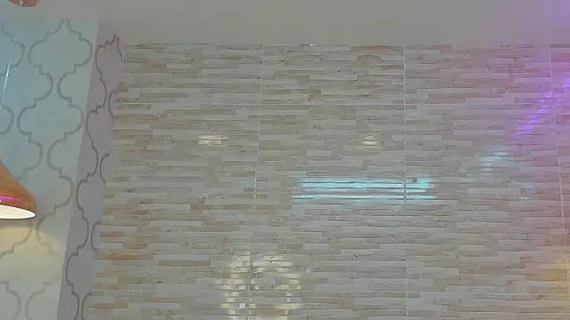 AliceVegga online show from 11-28-25, 03:07