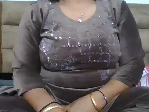 Snapshot of Bhabhi_osm chatting on 02-07-26, 03:31 Bhabhi osm online show from 02-07-26, 03:31