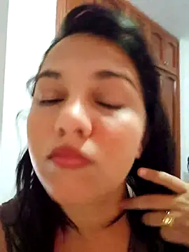 Snapshot of MaoMaoLa chatting on 10-24-25, 08:19 MaoMaoLa online show from 10-24-25, 08:19