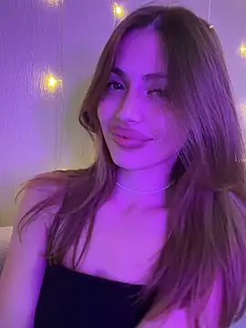 Elizabeth Tay online show from 10-23-25, 05:33