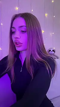 Elizabeth Tay online show from 12-16-25, 05:50