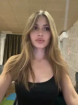 Elizabeth Tay online show from 09-16-25, 05:03