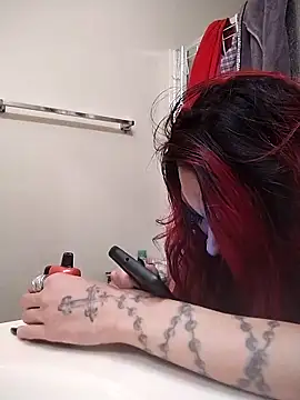 Snapshot of felony000 chatting on 11-08-25, 12:47 felony000 online show from 11-08-25, 12:47