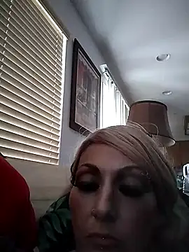 Snapshot of felony000 chatting on 09-28-25, 04:36 felony000 online show from 09-28-25, 04:36