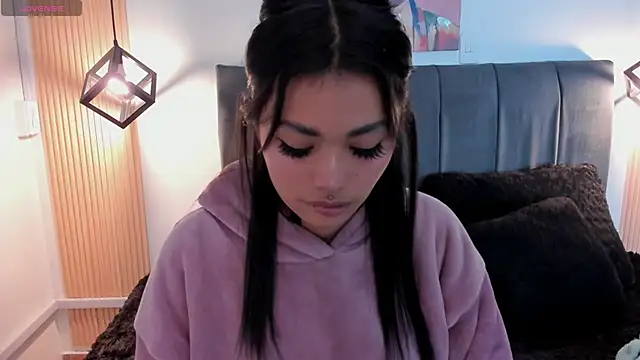 Snapshot of Evaa_rosee_ chatting on 09-29-25, 11:49 Evaa rosee  online show from 09-29-25, 11:49