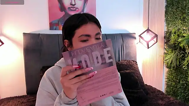 Snapshot of Evaa_rosee_ chatting on 10-22-25, 11:53 Evaa rosee  online show from 10-22-25, 11:53