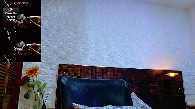 JhosuaVega online show from 10-27-25, 07:04