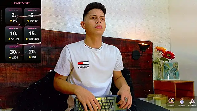 JhosuaVega online show from 09-19-25, 02:04