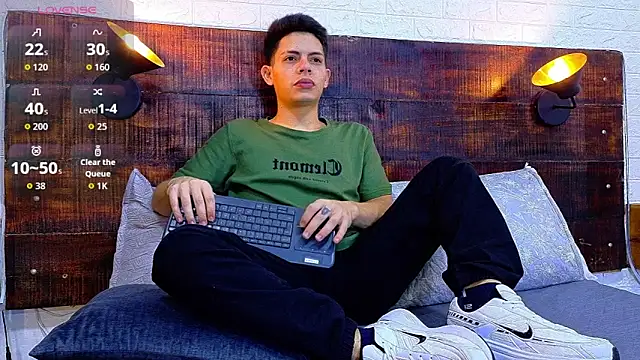 JhosuaVega online show from 12-04-25, 02:54