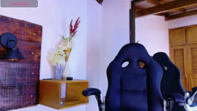 JhosuaVega online show from 04-12-26, 07:17