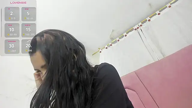 Snapshot of miajhonsonx chatting on 05-15-26, 08:29 miajhonsonx online show from 05-15-26, 08:29