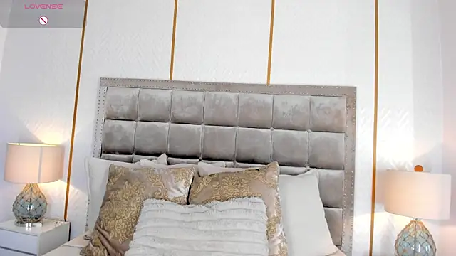 DakotaWangi online show from 01-16-26, 03:43