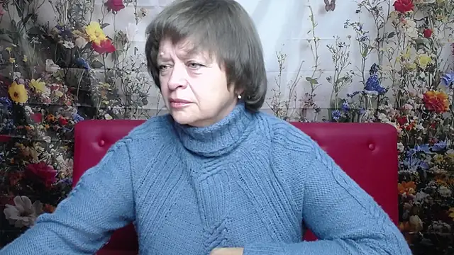 Snapshot of MaltaFora chatting on 10-17-25, 11:12 MaltaFora online show from 10-17-25, 11:12