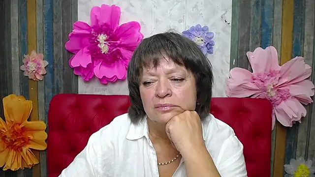 Snapshot of MaltaFora chatting on 10-05-25, 11:12 MaltaFora online show from 10-05-25, 11:12