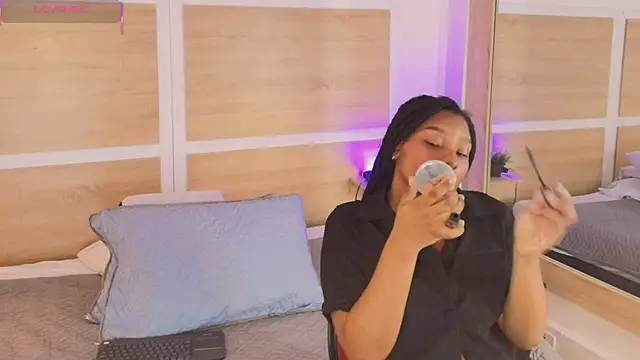 ValeryCortezm online show from 10-30-25, 01:31