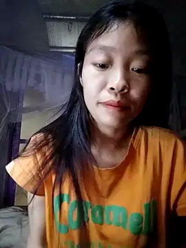 Snapshot of Phuoc_xx chatting on 12-22-25, 05:07 Phuoc xx online show from 12-22-25, 05:07