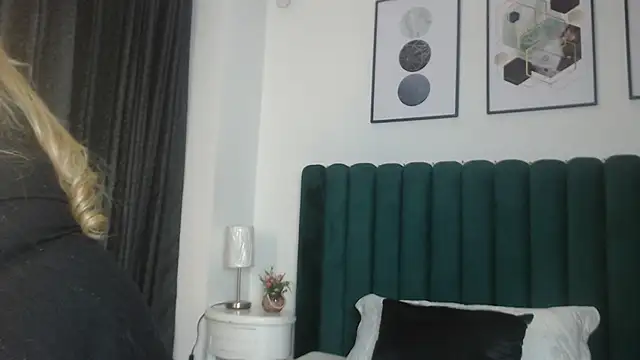 VictoriaQueen Fg online show from 10-02-25, 12:41