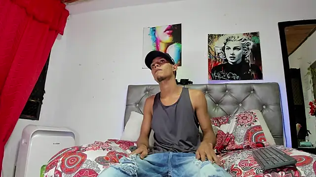 xxKamadevaxx online show from 10-04-25, 08:21
