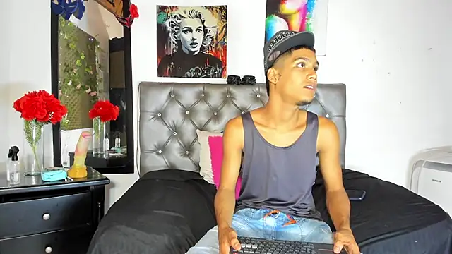 xxKamadevaxx online show from 11-08-25, 07:39