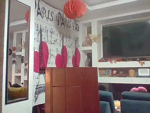 Snapshot of Venusina_07 chatting on 10-21-25, 07:08 Venusina 07 online show from 10-21-25, 07:08