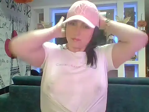 Snapshot of Venusina_07 chatting on 10-19-25, 06:49 Venusina 07 online show from 10-19-25, 06:49