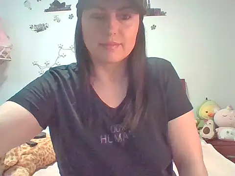 Snapshot of Venusina_07 chatting on 11-12-25, 10:24 Venusina 07 online show from 11-12-25, 10:24