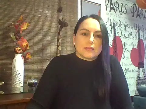 Snapshot of Venusina_07 chatting on 10-15-25, 05:28 Venusina 07 online show from 10-15-25, 05:28