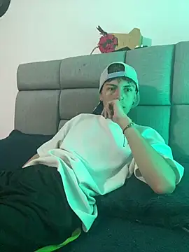 Snapshot of NaytonFreeman chatting on 02-23-26, 12:17 NaytonFreeman online show from 02-23-26, 12:17