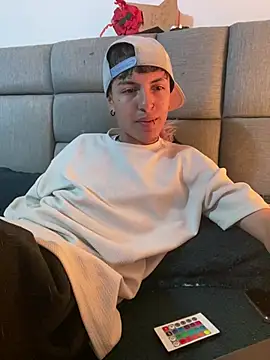 Snapshot of NaytonFreeman chatting on 02-25-26, 12:16 NaytonFreeman online show from 02-25-26, 12:16