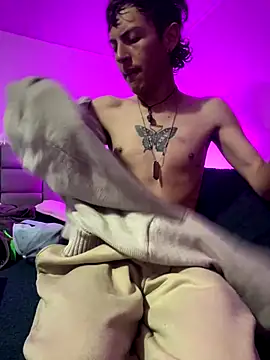 NaytonFreeman online show from 11-05-25, 10:51