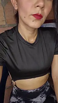 Lhia  online show from 11-29-25, 05:24