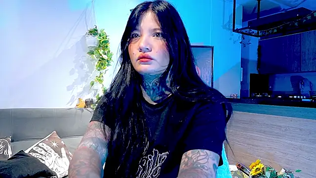 Unatatuada online show from 12-18-25, 09:25