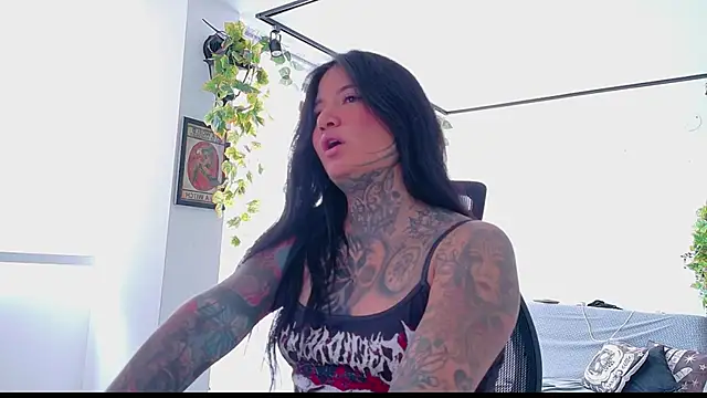 Unatatuada online show from 09-30-25, 06:36