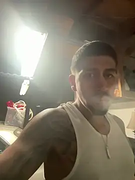 Snapshot of busnfatnutsLildee chatting on 02-05-26, 03:57 busnfatnutsLildee online show from 02-05-26, 03:57