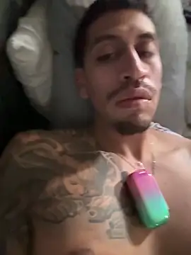 Snapshot of busnfatnutsLildee chatting on 02-05-26, 11:22 busnfatnutsLildee online show from 02-05-26, 11:22