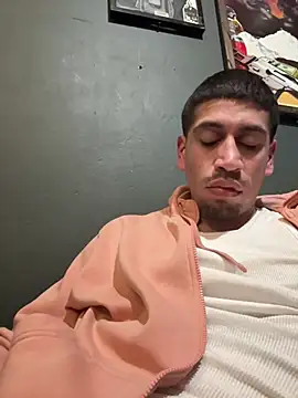 Snapshot of busnfatnutsLildee chatting on 02-17-26, 08:22 busnfatnutsLildee online show from 02-17-26, 08:22