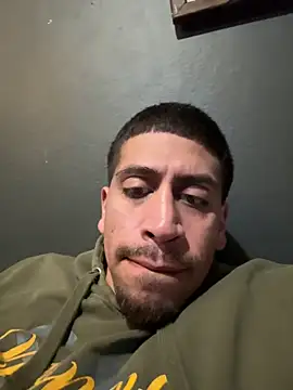 Snapshot of busnfatnutsLildee chatting on 02-20-26, 08:05 busnfatnutsLildee online show from 02-20-26, 08:05