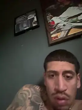 Snapshot of busnfatnutsLildee chatting on 02-10-26, 03:44 busnfatnutsLildee online show from 02-10-26, 03:44