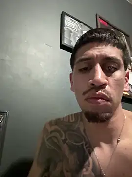 Snapshot of busnfatnutsLildee chatting on 02-09-26, 02:42 busnfatnutsLildee online show from 02-09-26, 02:42