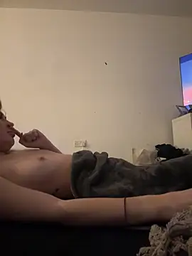 IceEyesUK online show from 10-19-25, 08:22
