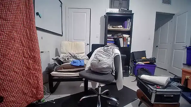 jasoncali305 online show from 11-20-25, 04:35