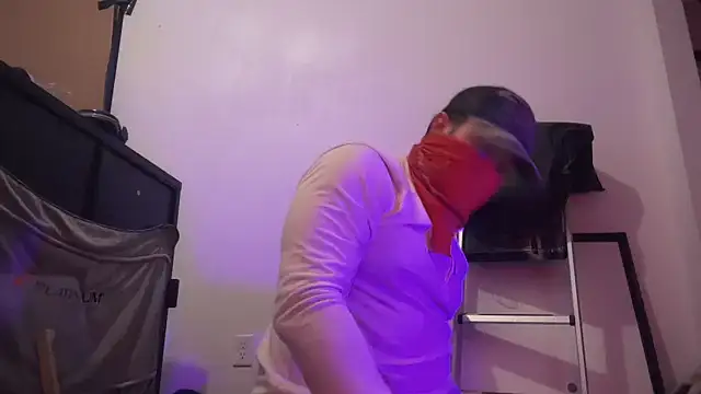 jasoncali305 online show from 10-02-25, 08:29