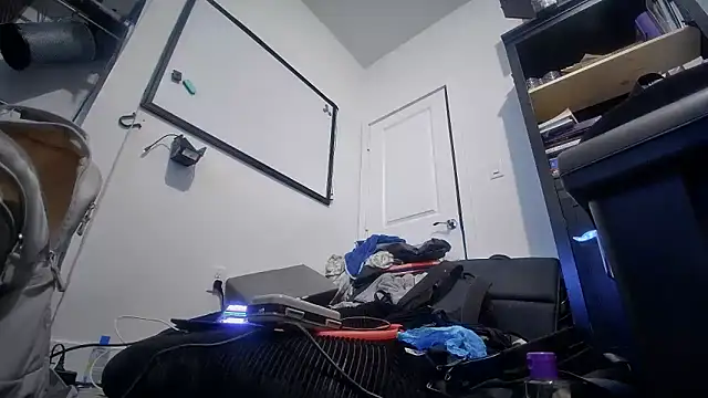 jasoncali305 online show from 11-13-25, 08:07