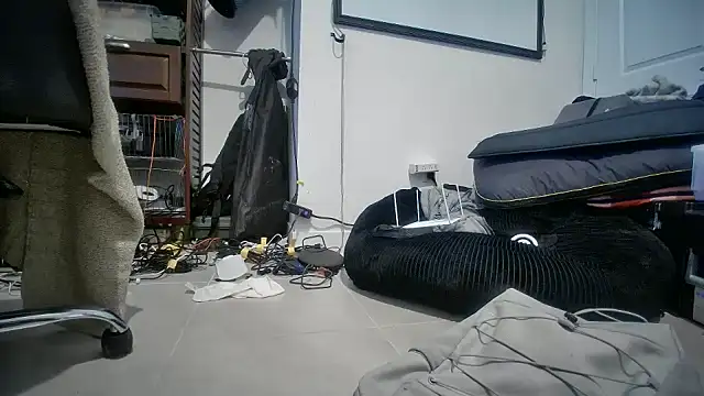 jasoncali305 online show from 11-10-25, 10:09