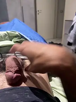 alexbergo87 online show from 10-22-25, 09:03