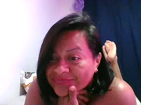 adri89-g online show from 10-16-25, 11:46