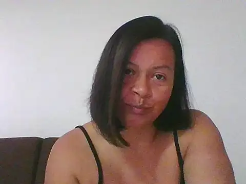 adri89-g online show from 10-21-25, 04:28