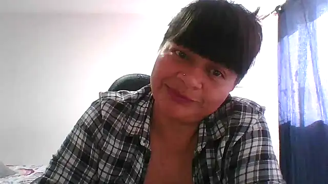 adri89-g online show from 02-05-26, 02:13