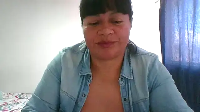 adri89-g online show from 01-18-26, 06:22